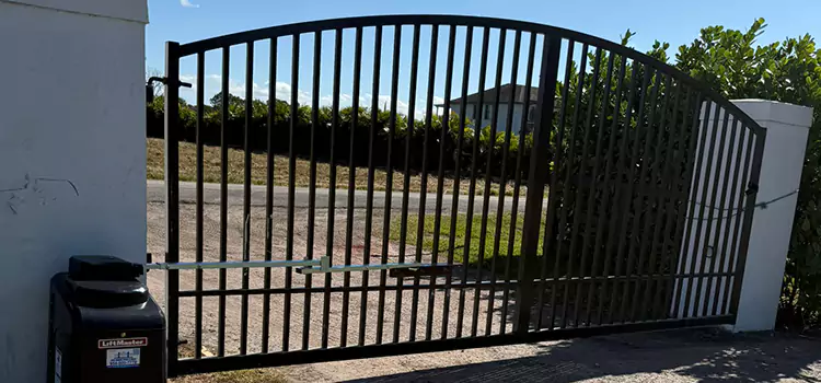 Driveway Fence Repair Rolling Meadows